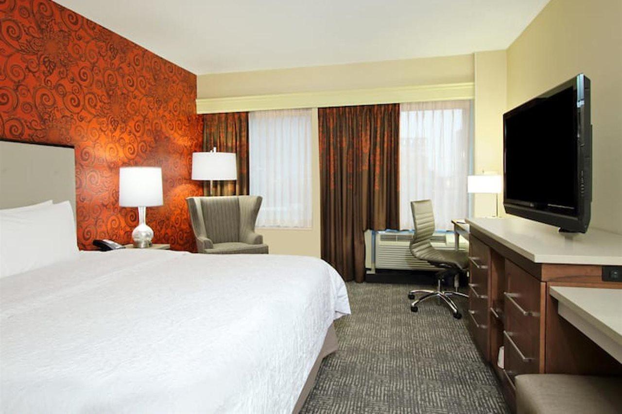 Hampton Inn & Suites Columbus-Downtown, Ohio Exteriör bild