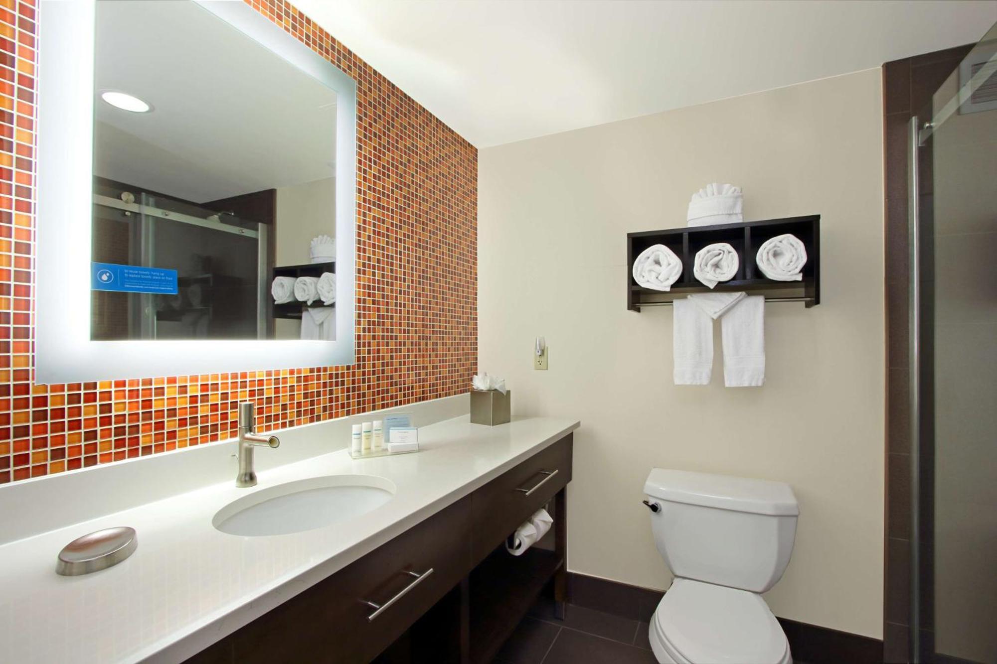 Hampton Inn & Suites Columbus-Downtown, Ohio Exteriör bild