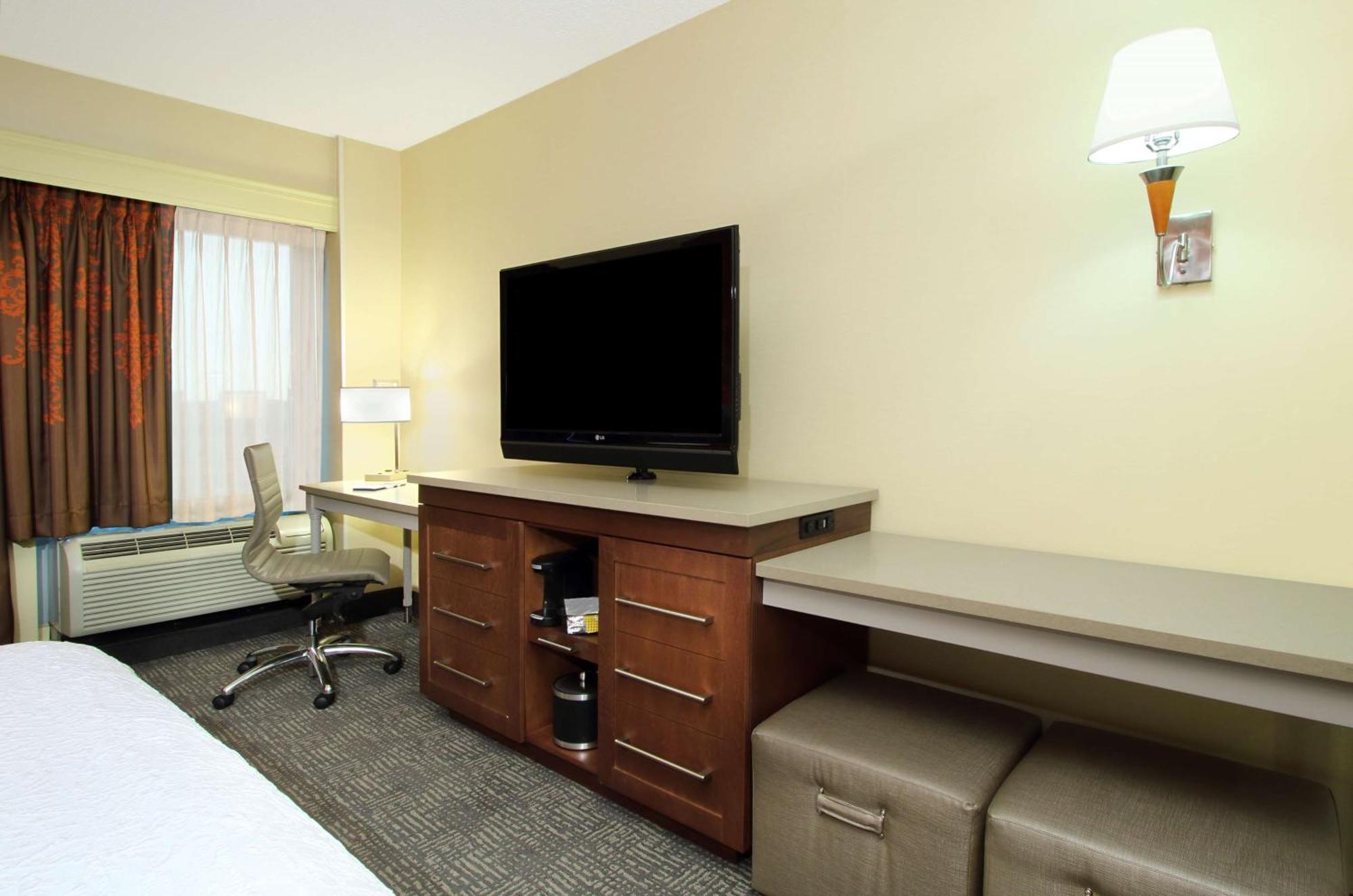 Hampton Inn & Suites Columbus-Downtown, Ohio Exteriör bild
